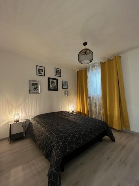 Le Mendes Daire Évron Dış mekan fotoğraf